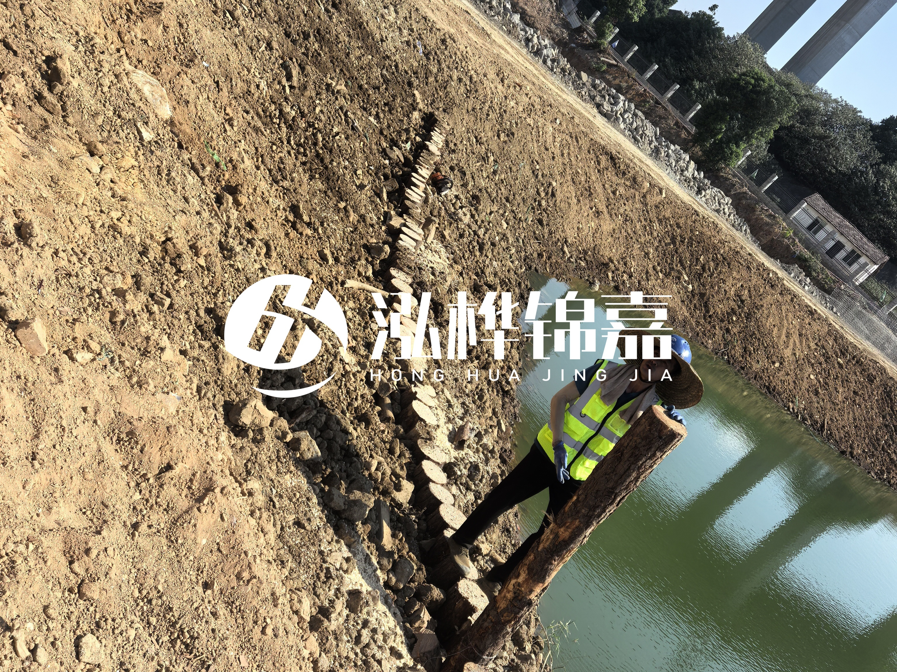 河邊打木樁有什么作用-河道打木樁可以保護河道周邊農田？