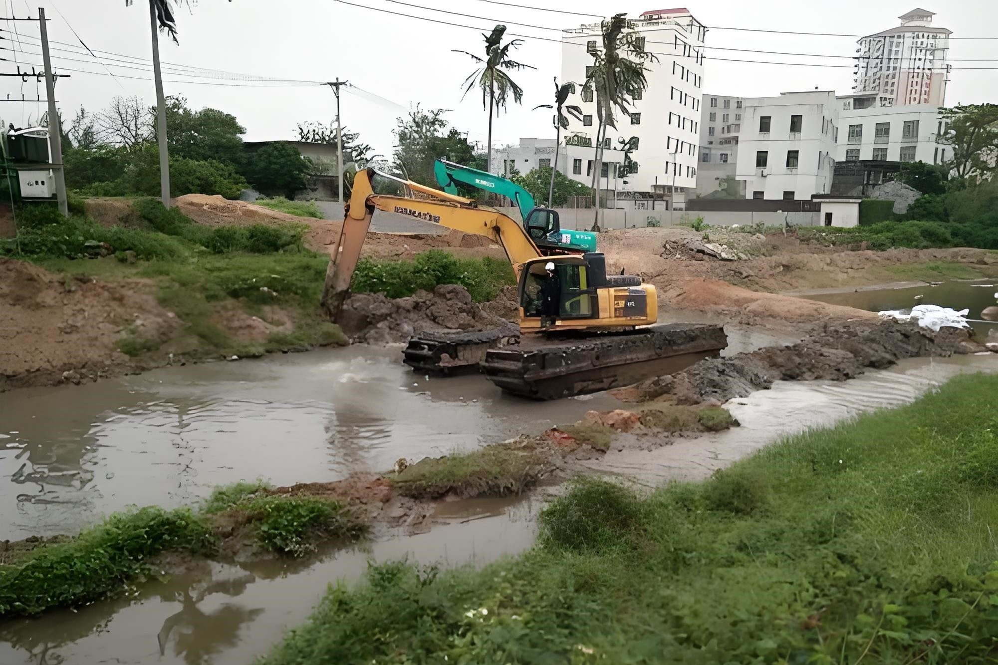 湖南水挖清淤團隊泓樺錦嘉-挖掘機怎么挖塘清淤？